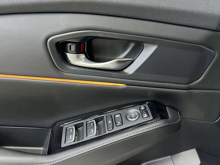 Фото 16 - Honda Accord