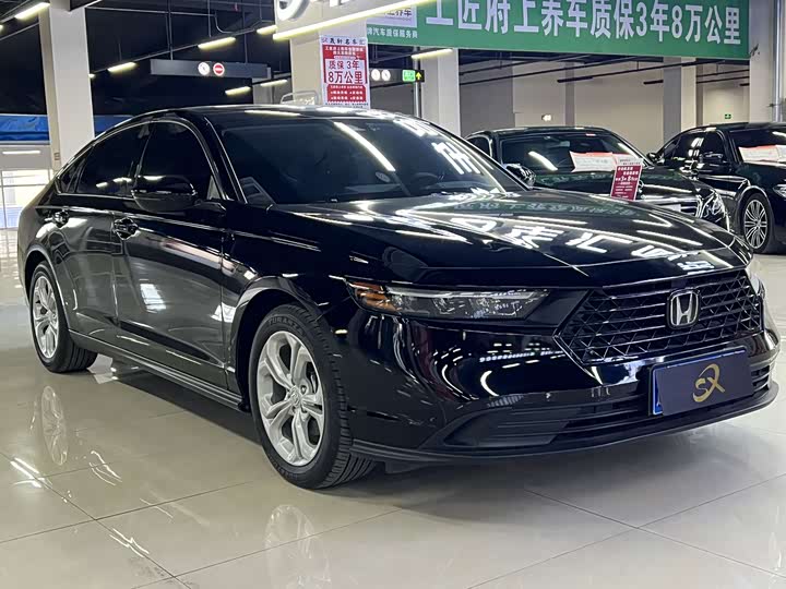 Фото 3 - Honda Accord