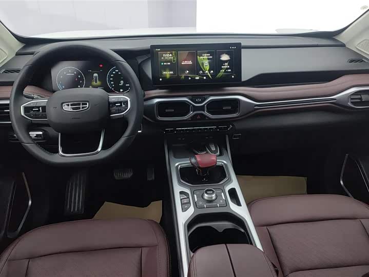 Фото 10 - Geely Okavango