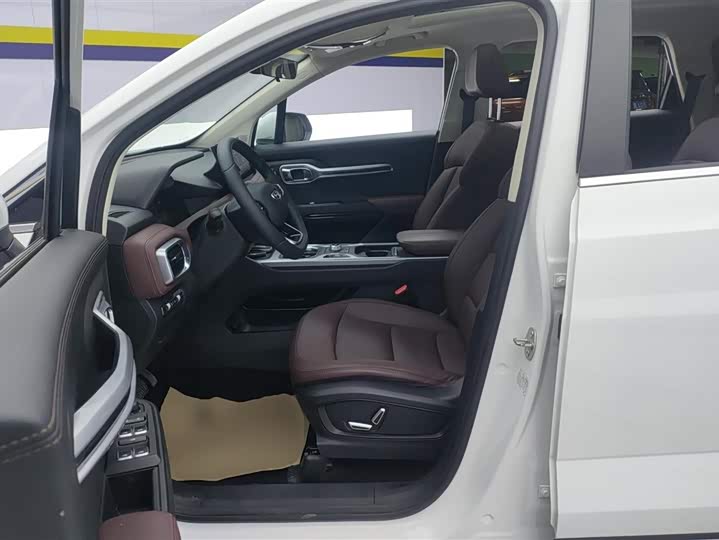 Фото 16 - Geely Okavango