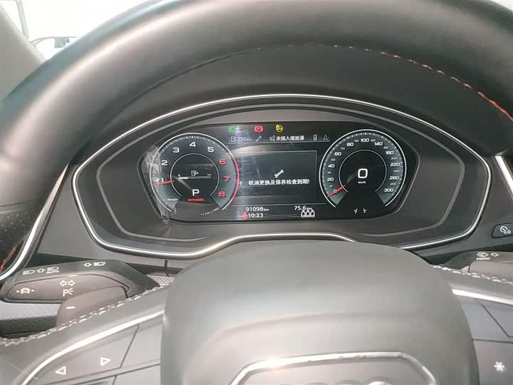 Фото 12 - Audi Q5L