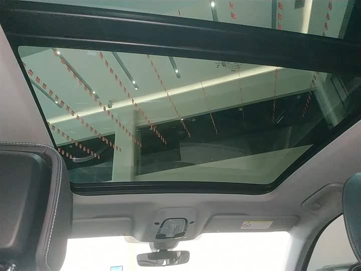 Фото 18 - Audi Q5L