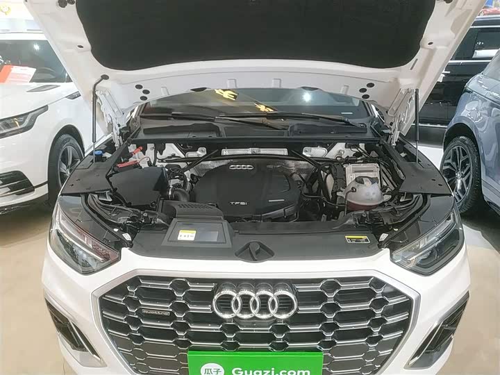 Фото 20 - Audi Q5L