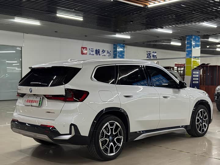 Фото 5 - BMW iX1