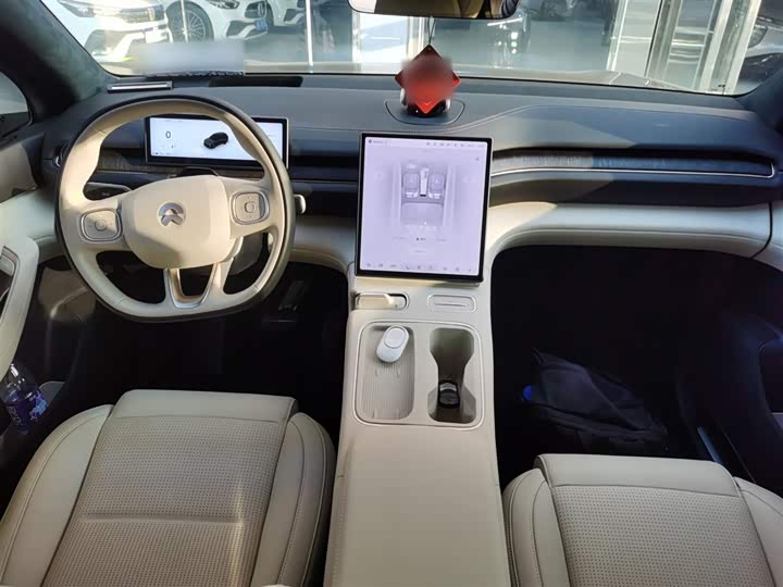 Фото 10 - Nio ES6