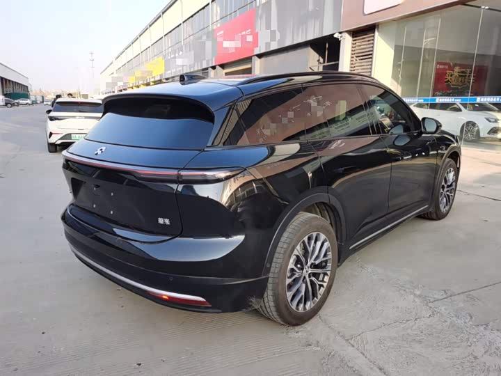 Фото 7 - Nio ES6