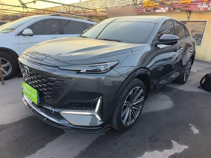 Фото 1 - Changan UNI-K