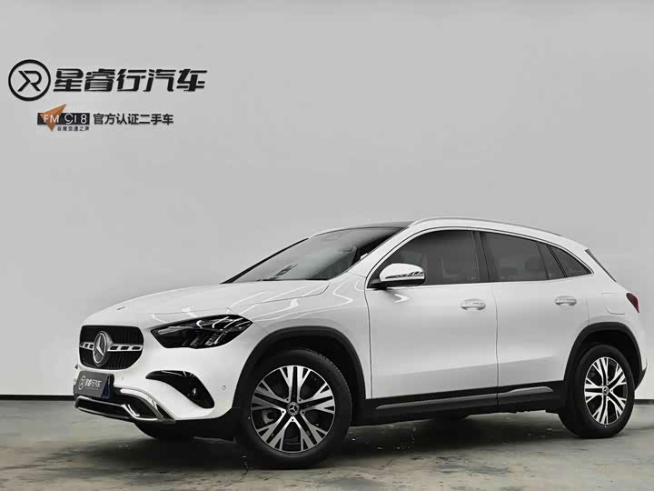 Фото 1 - Mercedes-Benz GLA-Class