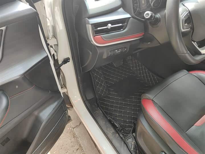 Фото 16 - Chery Tiggo 5x