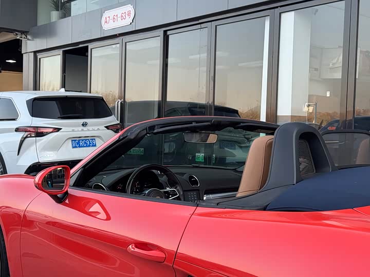 Фото 16 - Porsche 718