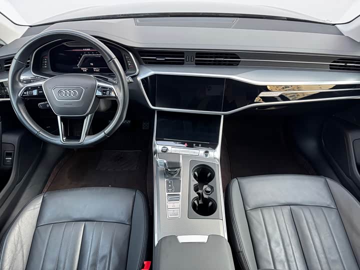 Фото 19 - Audi A6