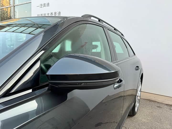 Фото 22 - Audi A6