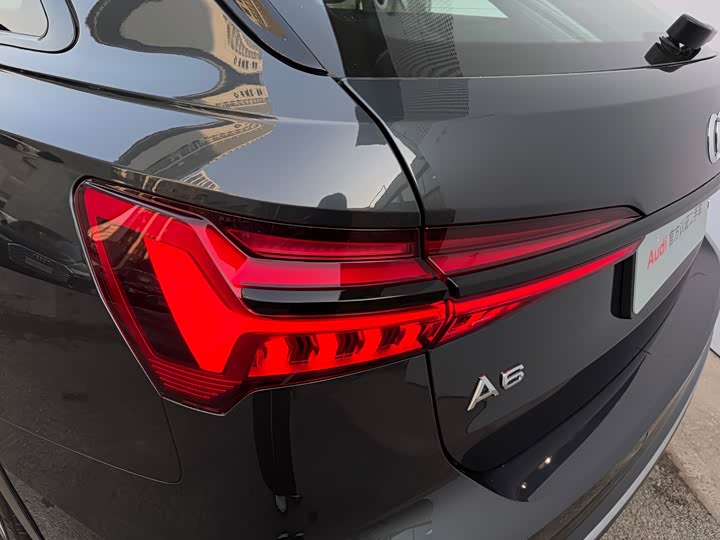 Фото 24 - Audi A6