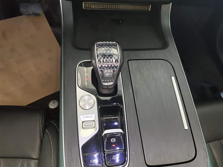 Фото 14 - GAC Trumpchi GS8