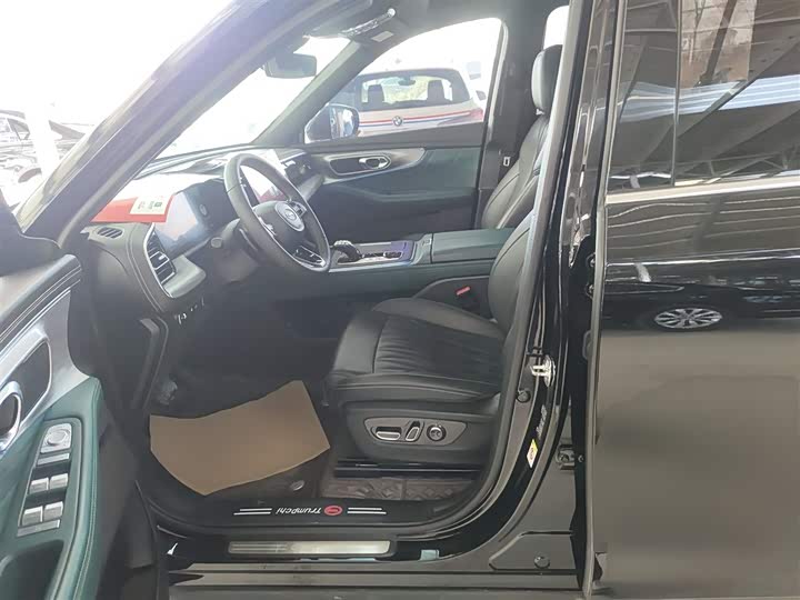 Фото 15 - GAC Trumpchi GS8