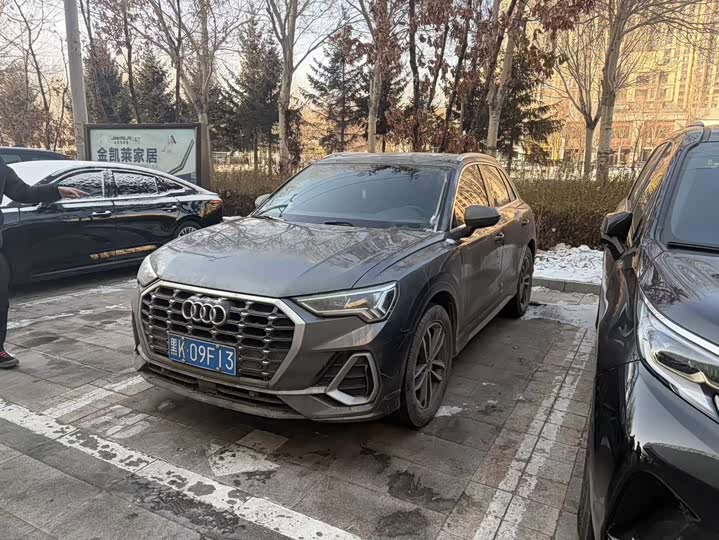 Фото 1 - Audi Q3