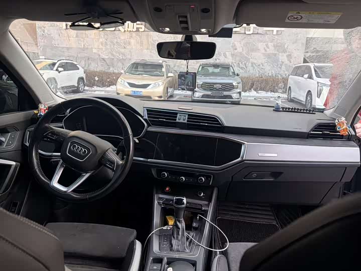 Фото 3 - Audi Q3
