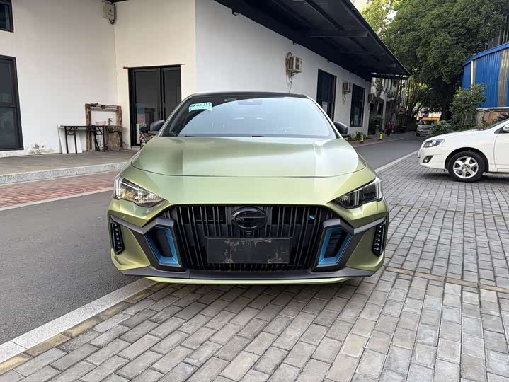 Фото 2 - GAC Trumpchi Empow R