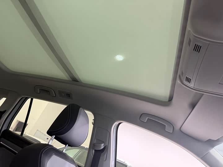 Фото 14 - Volkswagen Tayron