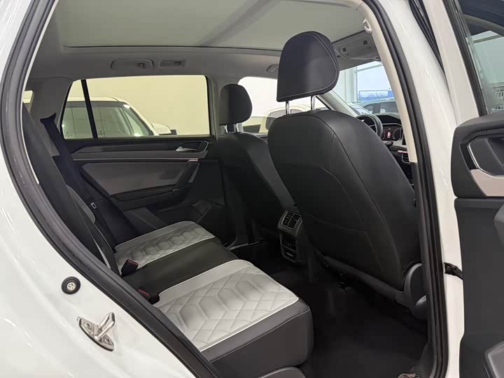 Фото 5 - Volkswagen Tayron