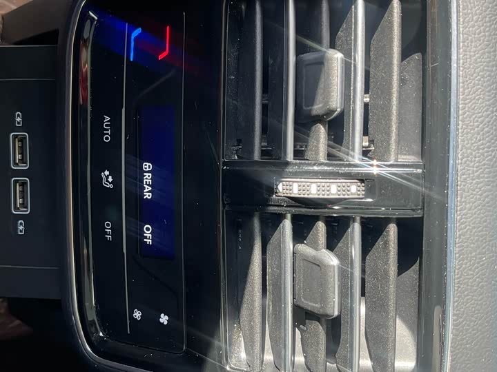 Фото 11 - Volkswagen Magotan