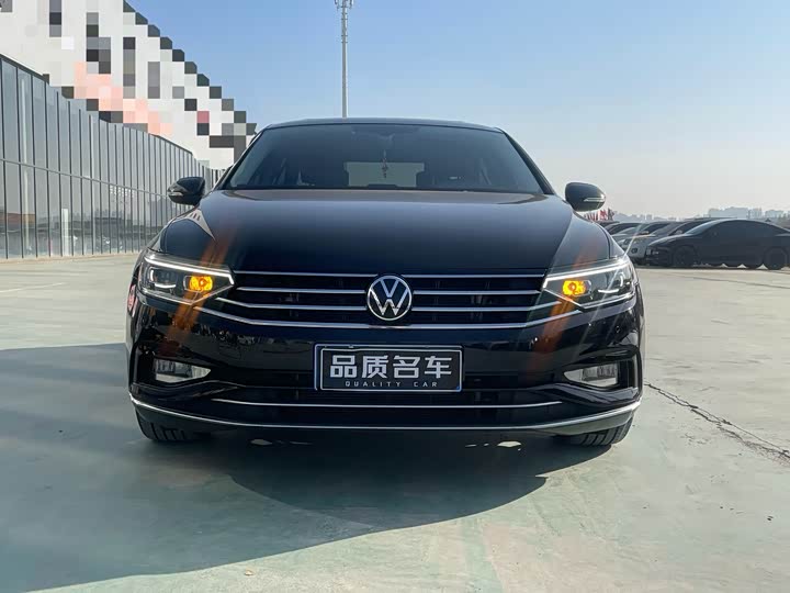 Фото 2 - Volkswagen Magotan