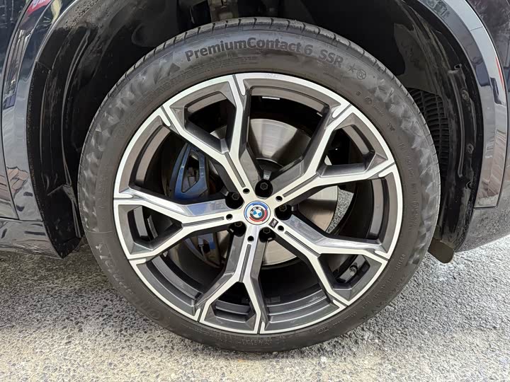 Фото 13 - BMW X5