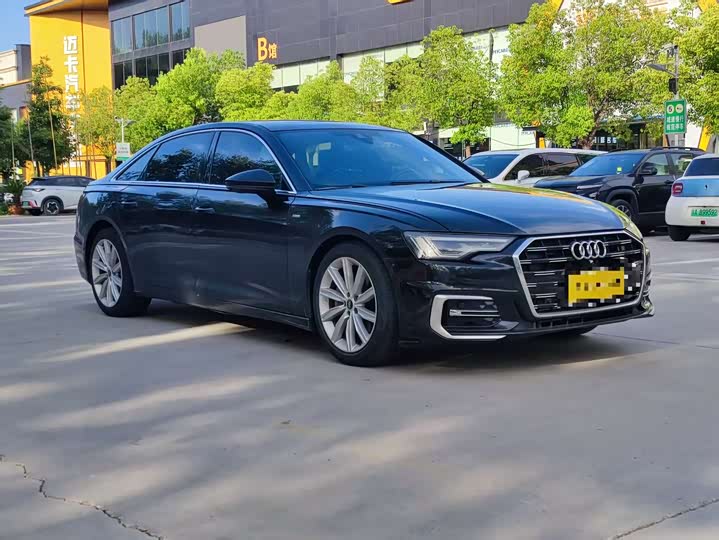 Фото 3 - Audi A6L
