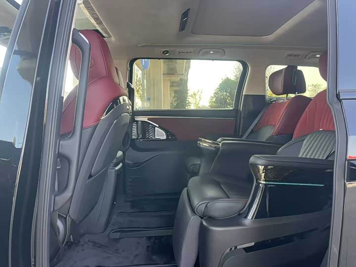 Фото 5 - GAC Trumpchi E9