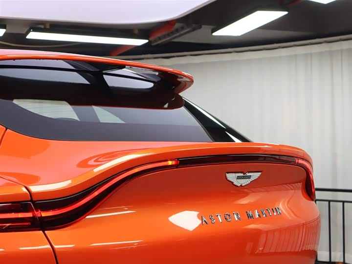 Фото 25 - Aston Martin DBX