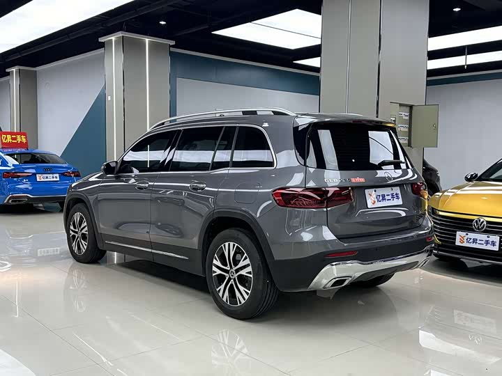 Фото 9 - Mercedes-Benz GLB-Class