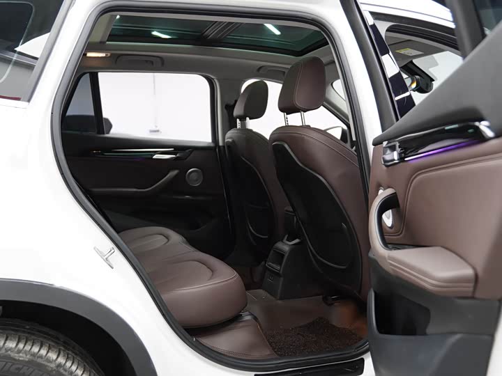 Фото 20 - BMW X1