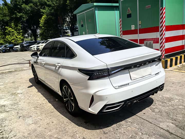 Фото 7 - Chery Arrizo 8