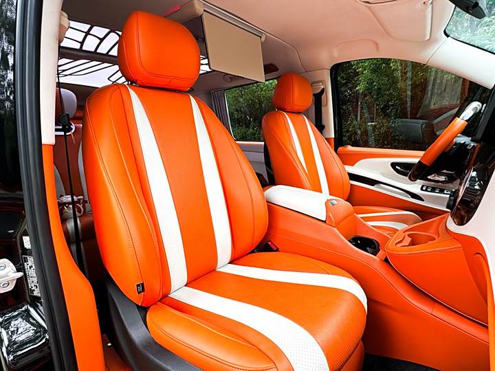 Фото 9 - Mercedes-Benz Vito