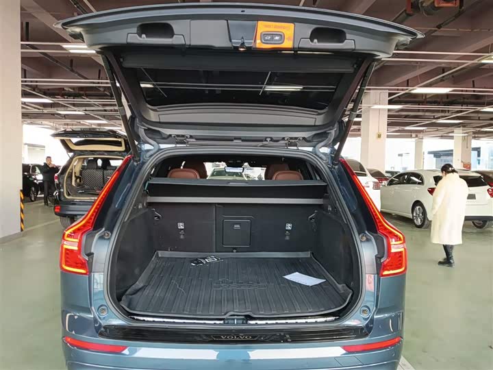 Фото 19 - Volvo XC60