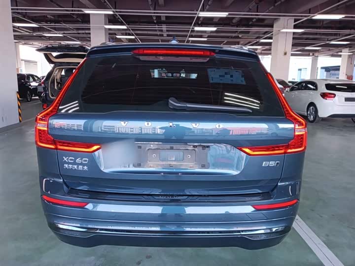 Фото 6 - Volvo XC60