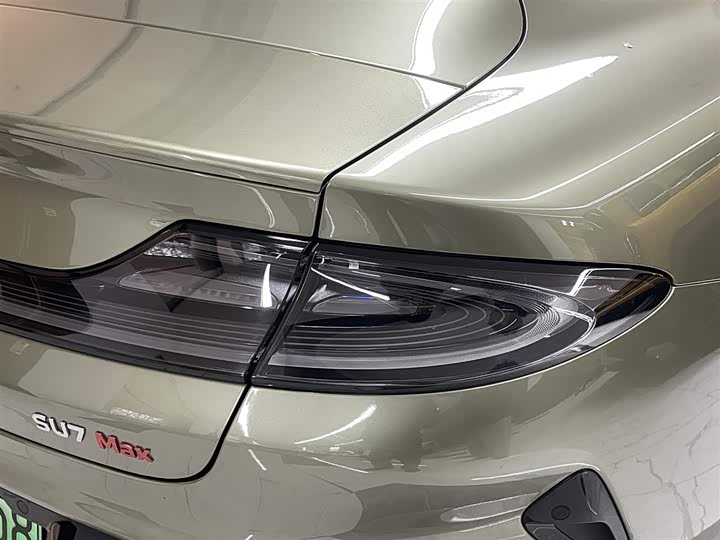 Фото 10 - Xiaomi SU7