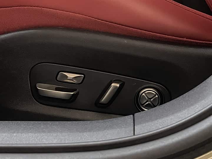 Фото 24 - Xiaomi SU7