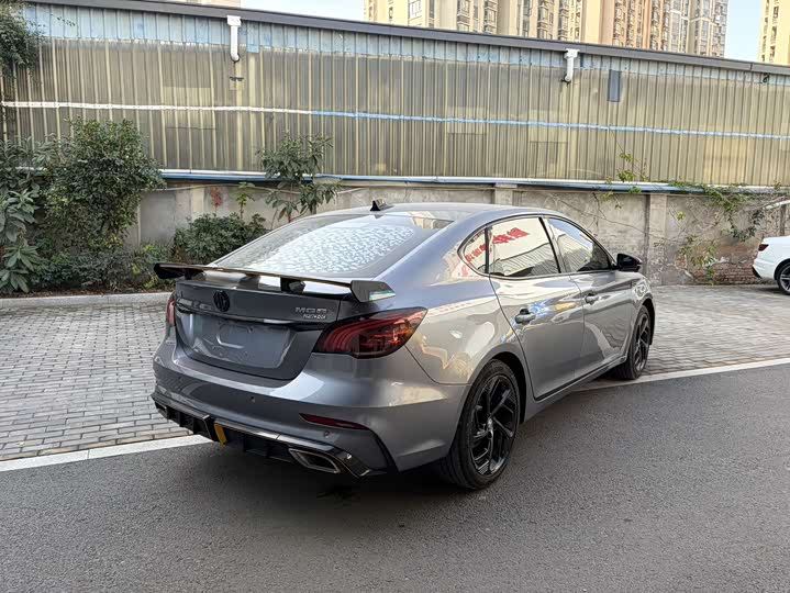 Фото 11 - MG Motor 6