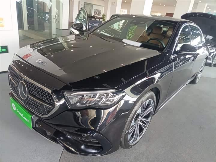 Фото 2 - Mercedes-Benz E-Class