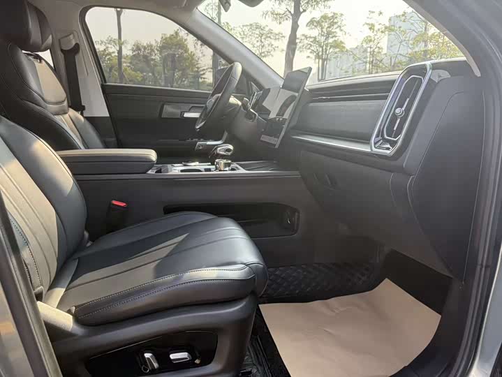 Фото 8 - Chery Jaecoo J7 (Explore 06)