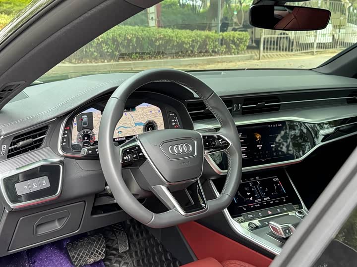 Фото 3 - Audi A7L