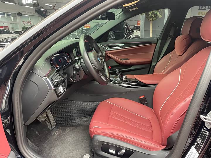 Фото 6 - BMW 5 Series