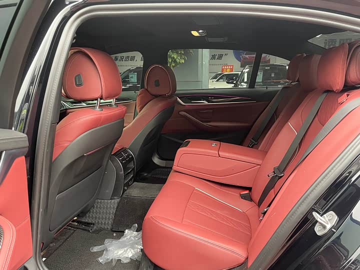 Фото 8 - BMW 5 Series