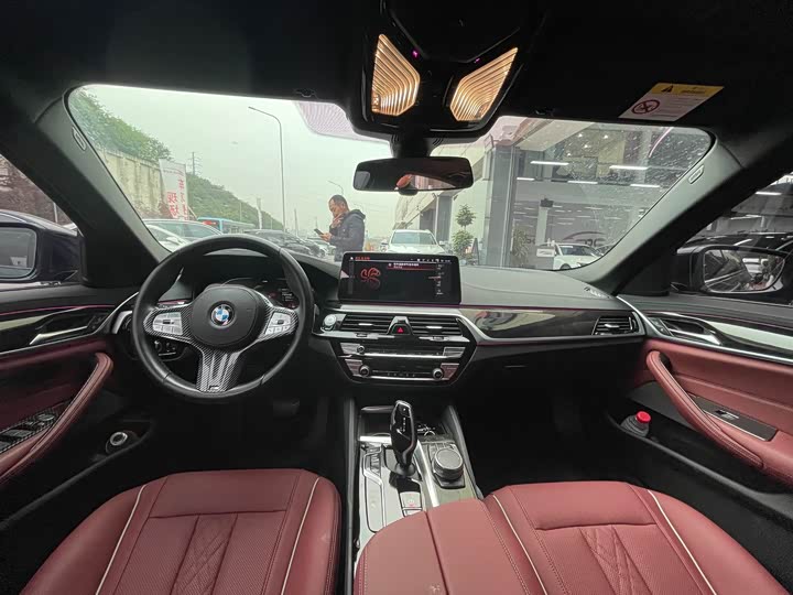 Фото 9 - BMW 5 Series