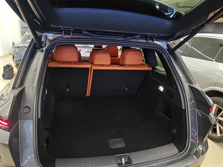 Фото 19 - LiXiang L6