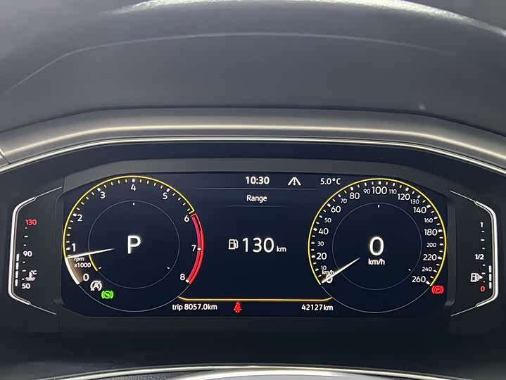 Фото 13 - Volkswagen T-Roc