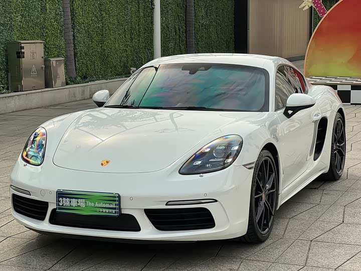 Фото 1 - Porsche 718