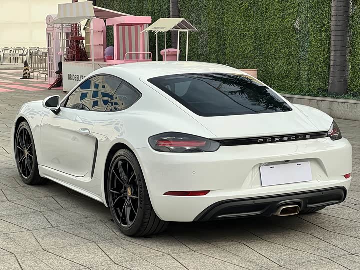 Фото 4 - Porsche 718