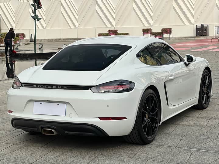 Фото 6 - Porsche 718